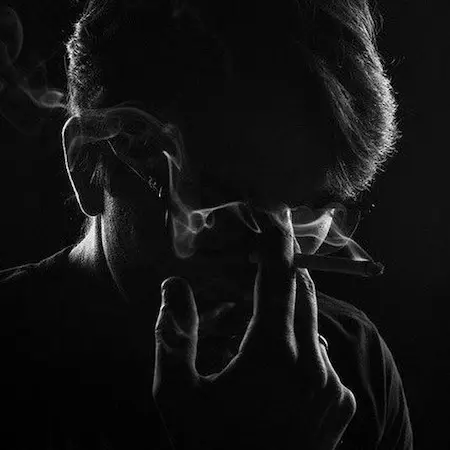 بنر آهنگ پسری که بشکنه دیگه مثل قبل نمیشه